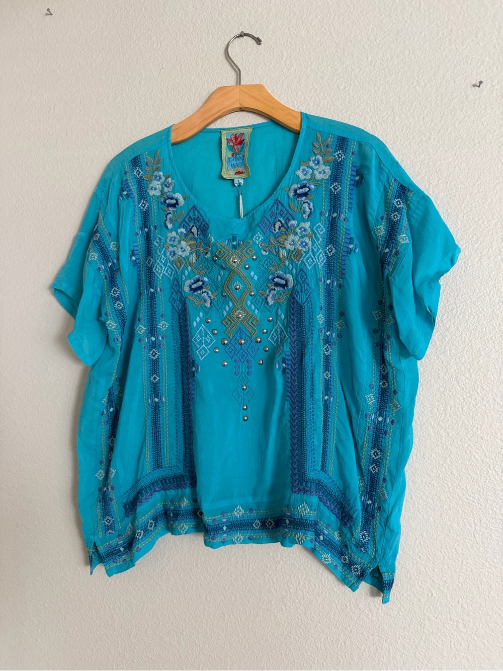 Johnny Was Mariafe Blouse Lake Blue Embroidery Size Small NWT